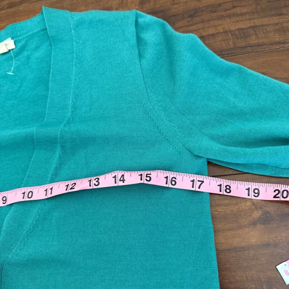 J. Crew XS Cardigan Sweater‎ 100% Merino Wool Teal Green Classic Knitwear Flaw